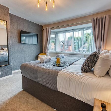 Elegant 5 Bed House - Sleeps 9, Central Solihull, Nec, Jlr, Hs2, Resorts World, Airport Business And Leisure Stays, Exteriér fotografie