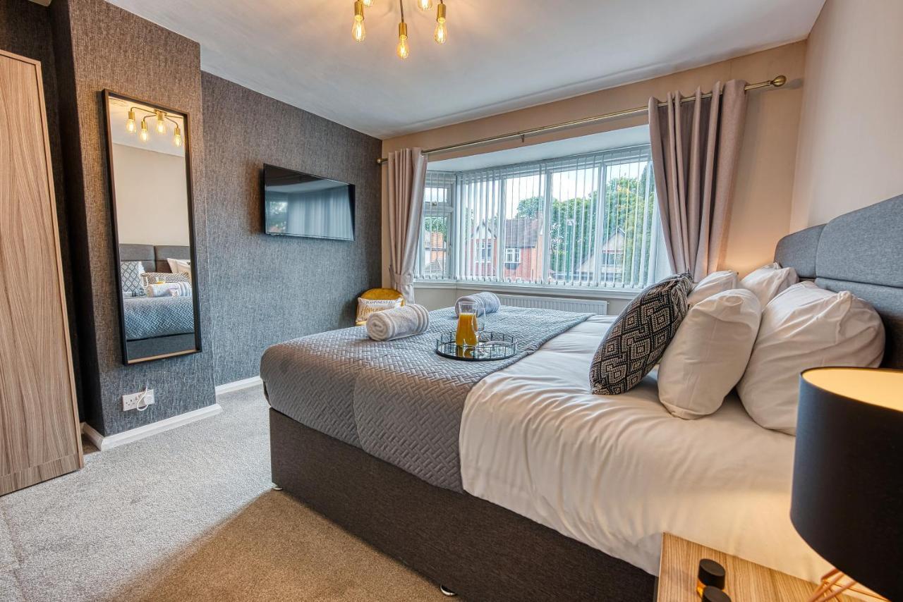 Elegant 5 Bed House - Sleeps 9, Central Solihull, Nec, Jlr, Hs2, Resorts World, Airport Business And Leisure Stays, Exteriér fotografie